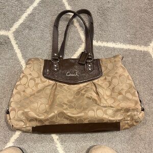 Coach 19244 Ashley Signature Carry All Khaki/Mahogany